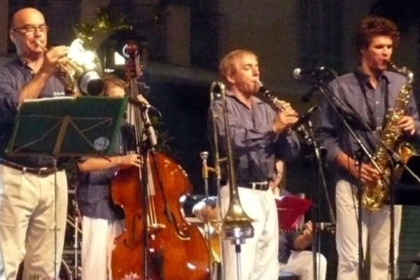 STEAMBOAT BAND - FESTIVAL JAZZ &Agrave; L'HEURE D'&Eacute;T&Eacute;
